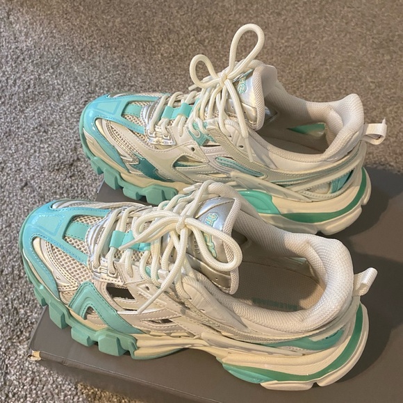 Balenciaga Track Sneakers Excellent Condition - Picture 2 of 4